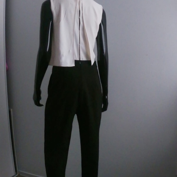 White & Black two-tone jumpsuit Size 6 (G) - Picture 7 of 12